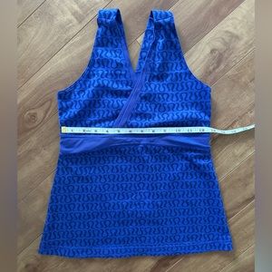 Lululemon workout tank